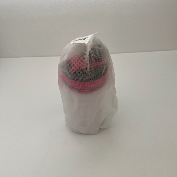 FOREO New Limited Edition Water Bottle - Picture 8 of 10